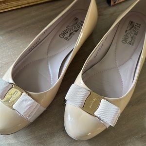 Ferragamo Varina Flats
